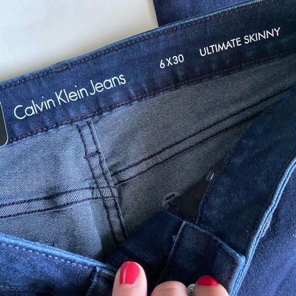 • NWT CALVIN KLEIN ultimate skinny jeans • - Picture 3 of 7